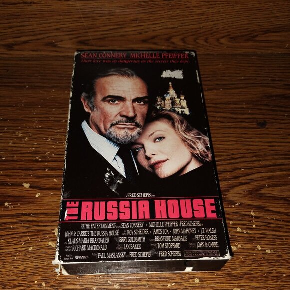 The Russia House (VHS, 1999) Sean Connery Michelle Pfeiffer - Picture 1 of 6